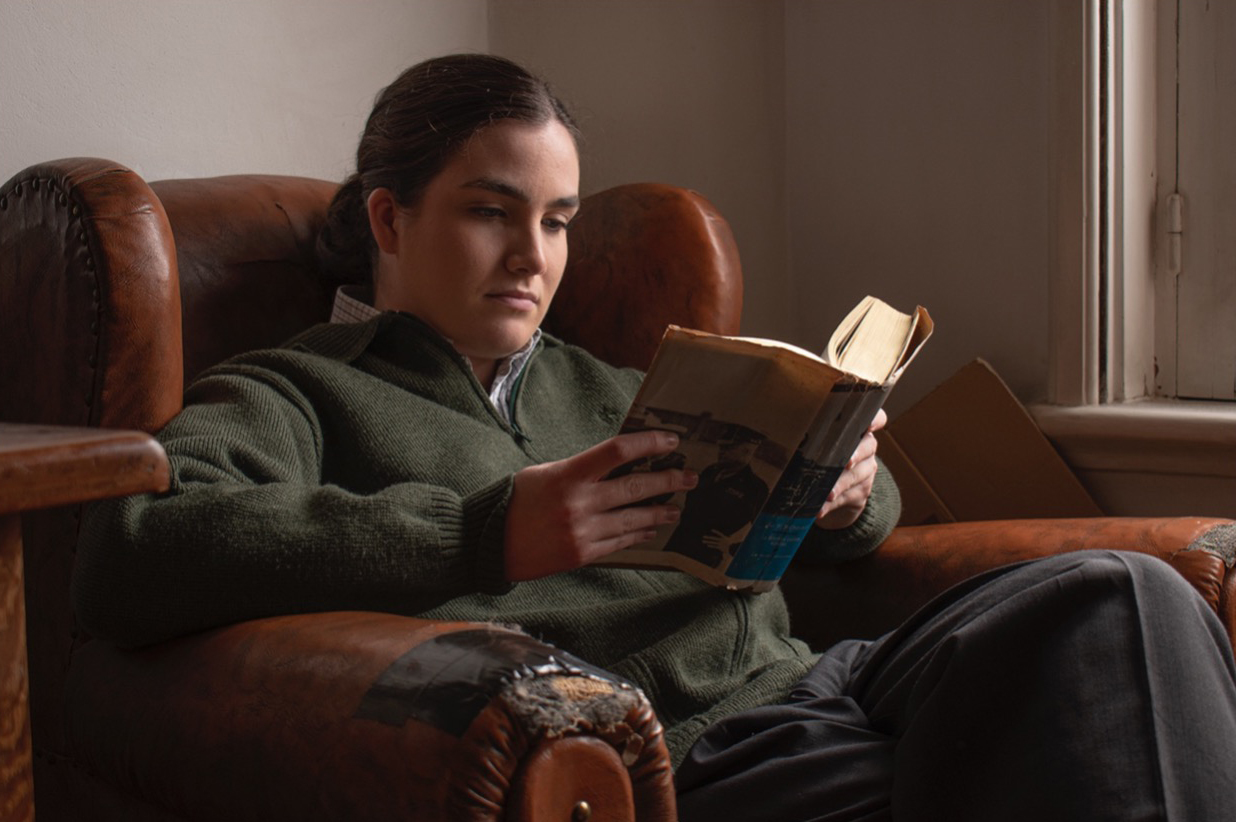 'Lee ahí' by Lía Salinas